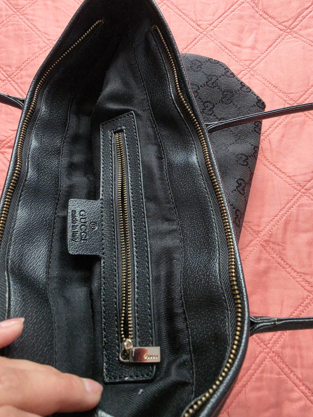 Gucci Black Canvas Tote with Interlocking GG Hardware - Picture 4 of 4
